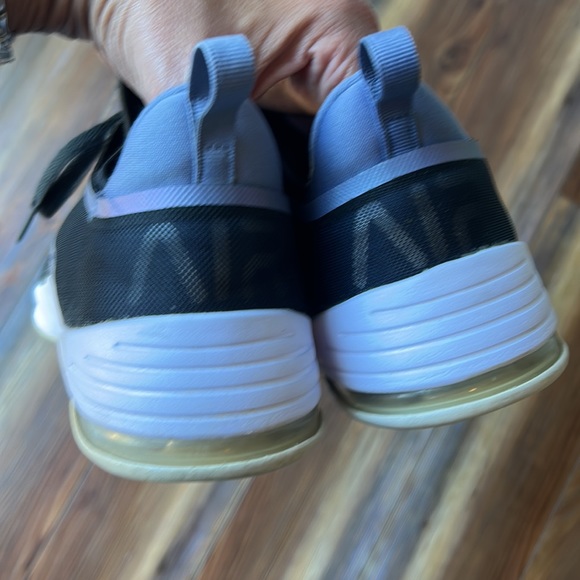 Nike Air Max Bella TR2 women’s black purple athletic running shoes. Size 8 - Picture 5 of 7